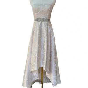 Cache Cream Brocade High-Low Ballgown with Beaded Embellishments Size 0